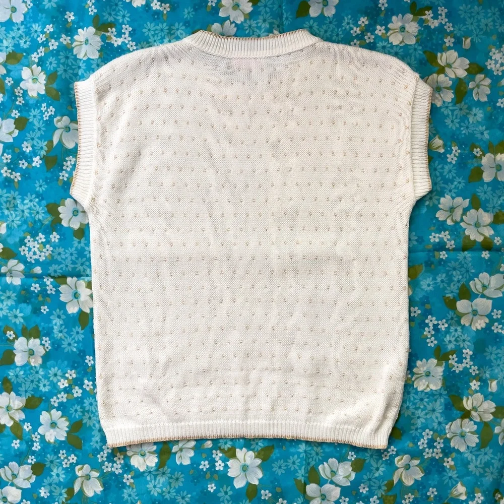 80s Vintage White Sweater Vest w/ Tan Polka Dots - Picture 8 of 8